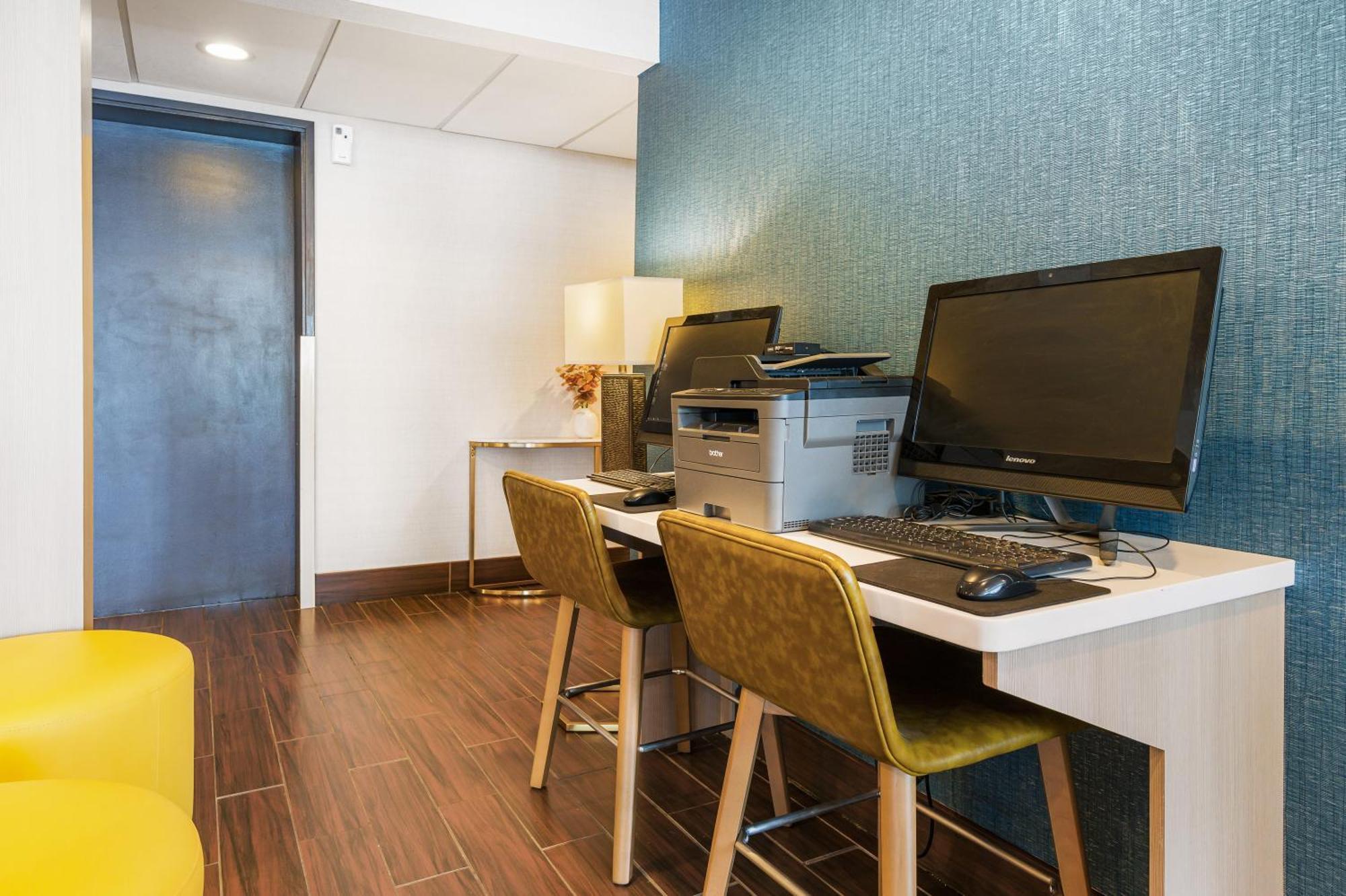 Comfort Inn Mayfield Heights Cleveland East Zewnętrze zdjęcie